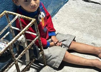 🚨ABANDONAN A NIÑO DE 5 AÑOS EN UNA LAVANDERÍA🛑