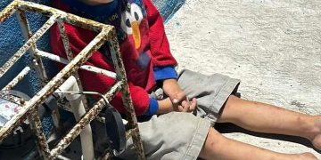 🚨ABANDONAN A NIÑO DE 5 AÑOS EN UNA LAVANDERÍA🛑