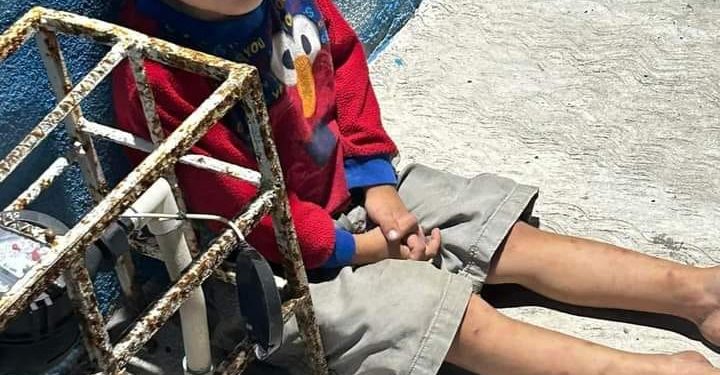 🚨ABANDONAN A NIÑO DE 5 AÑOS EN UNA LAVANDERÍA🛑