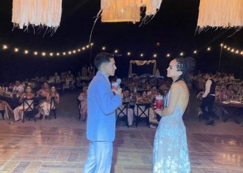 IDENTIFICAN A MÉDICO COCHINÓN Y A VAQUETÓN QUE RENTÓ PLAYA PUBLICA EN EL COLORADO PARA UNA BODA AL ESTILO CARIN LEÓN