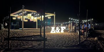 SE BUSCAN A NOVIOS COCHINONES QUE FESTEJARON BODA EN PLAYA EL COLORADO DEJANDO CONTAMINACIÓN Y DAÑOS A NIDOS DE TORTUGAS