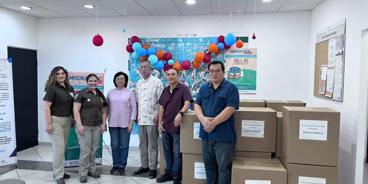 ASOCIACIÓN CHINA UNIDA DE SONORA ENTREGA DONATIVO AL INM