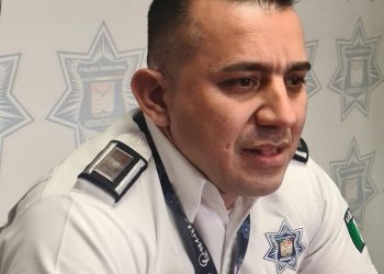 Llama Tránsito de Hermosillo a no estacionarse frente a hidrantes 