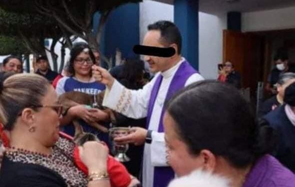 Sacerdote de SLP es Removido por Enviar Mensajes y Fotografías Inapropiadas Desde la Parroquia