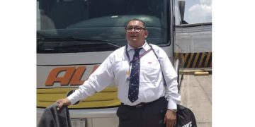 LITERAL VOLVIERON A NACER