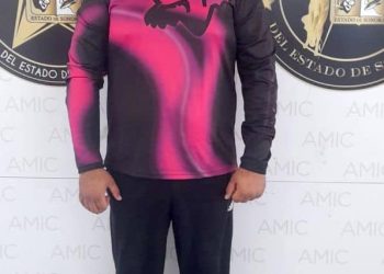 Operativo conjunto de cateo detiene a una persona y asegura droga y alcohol