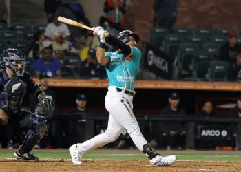 Los campeones se imponen a Sultanes e igualan la serie