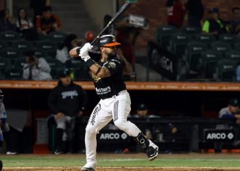 En extra innings la Escuadra Naranja se llevó el Clásico de Sonora