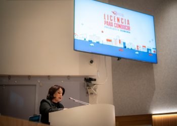 Propone Bancada Naranja licencias de conducción permanentes