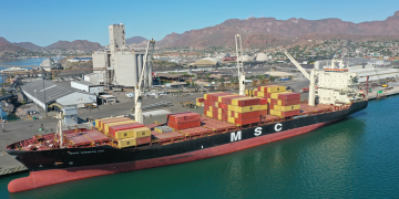 Siguen los abusos de poder por parte de las empresas maniobristas que laboran en el Puerto de Guaymas, con apoyo del sindicato de estibadores (CROM).