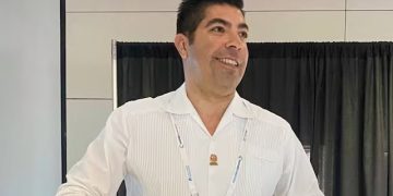 Senador de Morena dice que no está mal ir al table dance si no es con dinero del erario