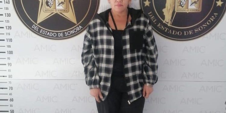 Detienen a mujer en posesión de droga en Hermosillo