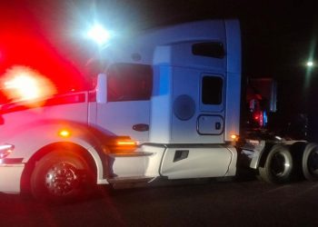 Captura FGJES a tres probables responsables en ataque a tractocamión en Caborca