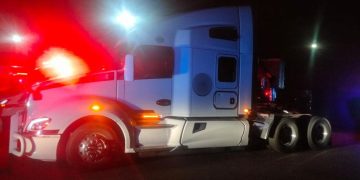 Captura FGJES a tres probables responsables en ataque a tractocamión en Caborca