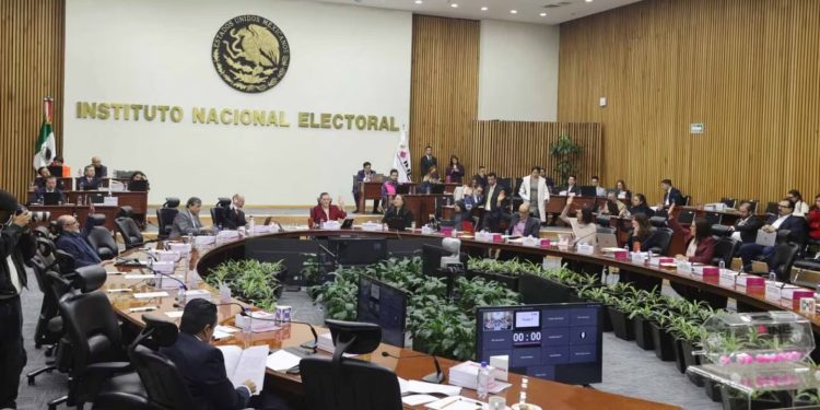 Por los recortes al INE, desaparece fondos para atender violencia de género y capacitación electoral