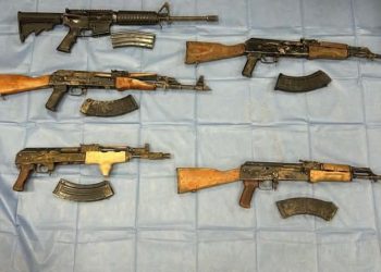 La Policía repele agresión y se neutralizan a ocho generadores de violencia