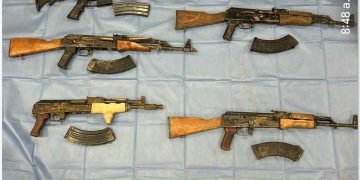 La Policía repele agresión y se neutralizan a ocho generadores de violencia