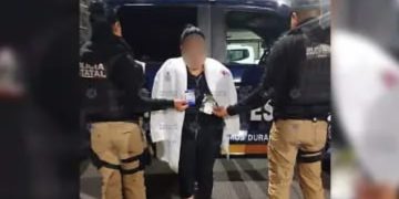 Detienen a falsa doctora en Durango, drogaba a familiares de pacientes para robarlos