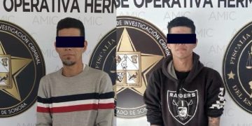 Vinculan a proceso a dos hombres por robo de vehículos y artículos varios, empleando violencia y armas de fuego