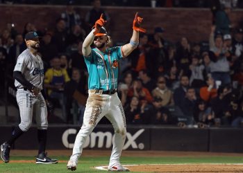 Los campeones Naranjeros se imponen e igualan la serie ante Yaquis