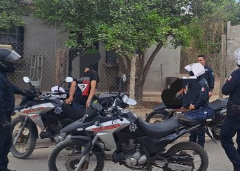 Atrapa Policía Preventiva a motociclistas armados