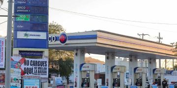 Baja el precio Gasolineras Arco de Hermosillo luego de que Profeco le pusiera lonas por careros