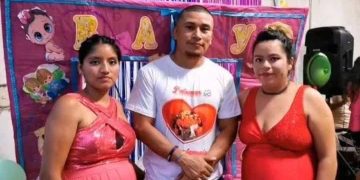 HOMBRE PRESUME A SUS DOS ESPOSAS EMBARAZADAS EN DOBLE BABYSHOWER