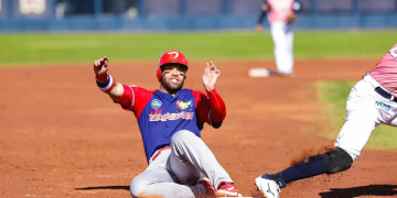 ¡Paliza melenuda! Dominicana le da “calurosa” bienvenida a Japón a la Serie del Caribe Mexicali 2025