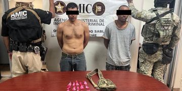 Operativo conjunto DEFENSA-AMIC en Ciudad Obregón asegura droga y detiene a dos masculinos