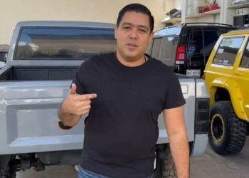 Ejecutan a balazos al hermano de Markitos Toys en un restaurante en Baja California (Imagenes fuertes)