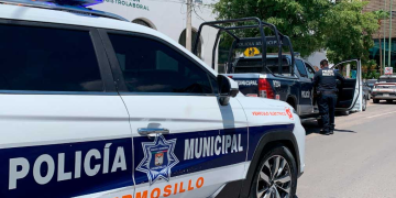 RESCATA LA POLICÍA A JOVEN MINUTOS DESPUES DE SER LEVANTADO Y DETIENEN A PADRE E HIJO EN HERMOSILLO