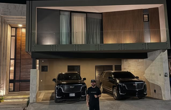 Luis R Conriquez presume su nueva casa en la ciudad de #Monterrey, Nuevo León
