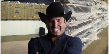 Julion Álvarez envió colchones y estufas para afectados por inundaciones en #Reynosa