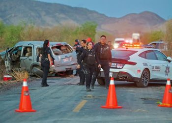 Menor pierde la vida y cinco personas resultan lesionadas en lamentable accidente carretero ocasionado por un bache