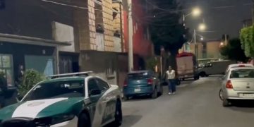 Niño de 12 años muere por disparo en la cabeza dentro de su casa; se presume que era una bala perdida