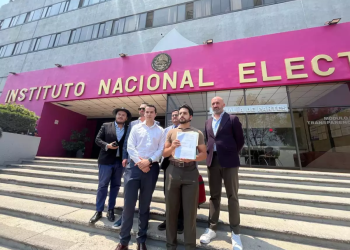 Activistas piden al INE bajar de elección a vinculados al narco y Luz del Mundo