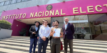 Activistas piden al INE bajar de elección a vinculados al narco y Luz del Mundo