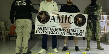 FGJES captura a dos sujetos en cateo positivo en Sonoyta; asegura droga y cartuchos