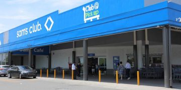 ¿Te revisan el ticket al salir de Sam’s o Costco? Esto dice la Profeco sobre esta práctica ilegal en México y cómo puedes denunciarla