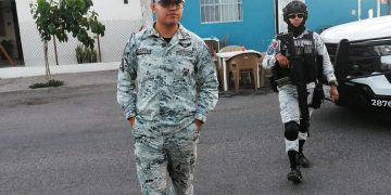 AGREDEN “GORILAS” DE LA GUARDIA NACIONAL A REPORTERO